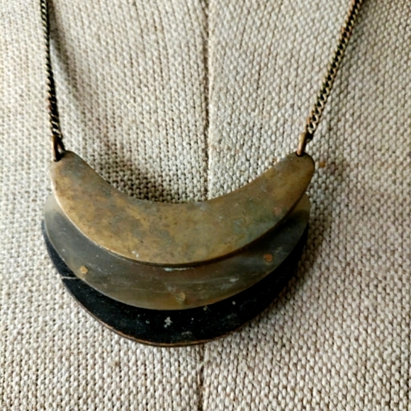 Necklace - Picture 2 of 3
